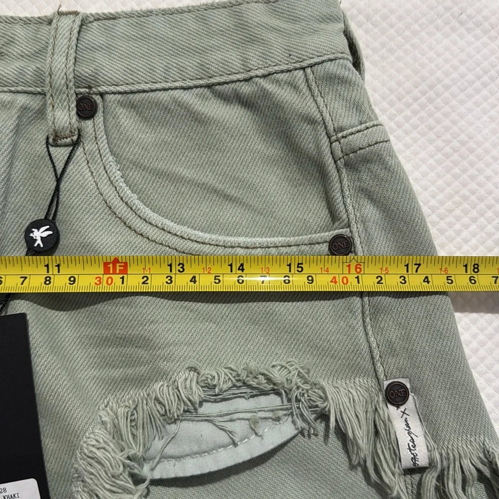 ONE TEASPOON ROLLERS NWT Fade Kahki Size 24 SHORTS!!!